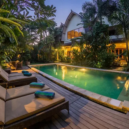 Villa Maja Seminyak / Petitenget